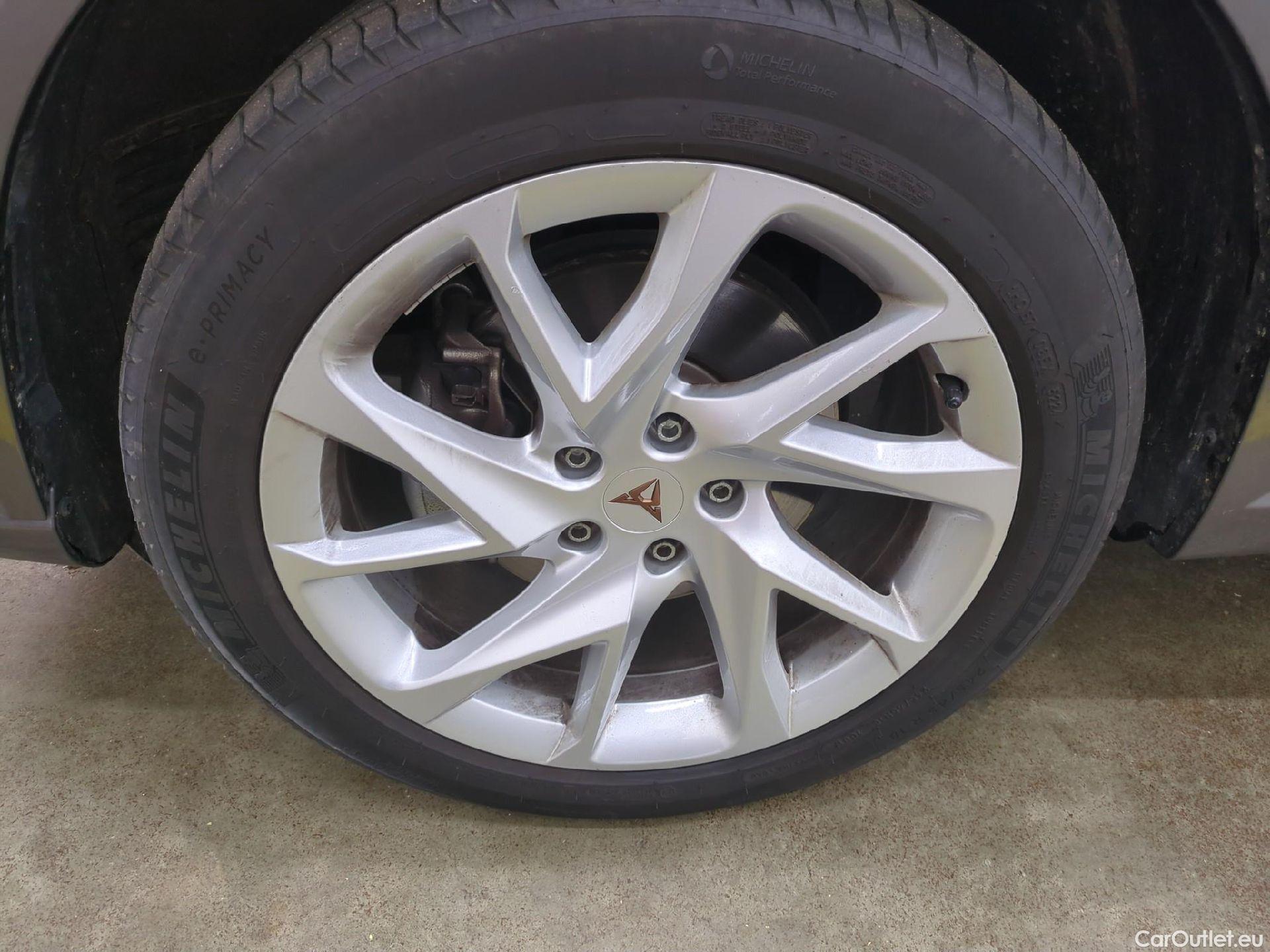  Cupra  Formentor CUPRA  / 2020 / 5P / SUV 1.4 e-HYBRID 204ch DSG6 Business Edition #2