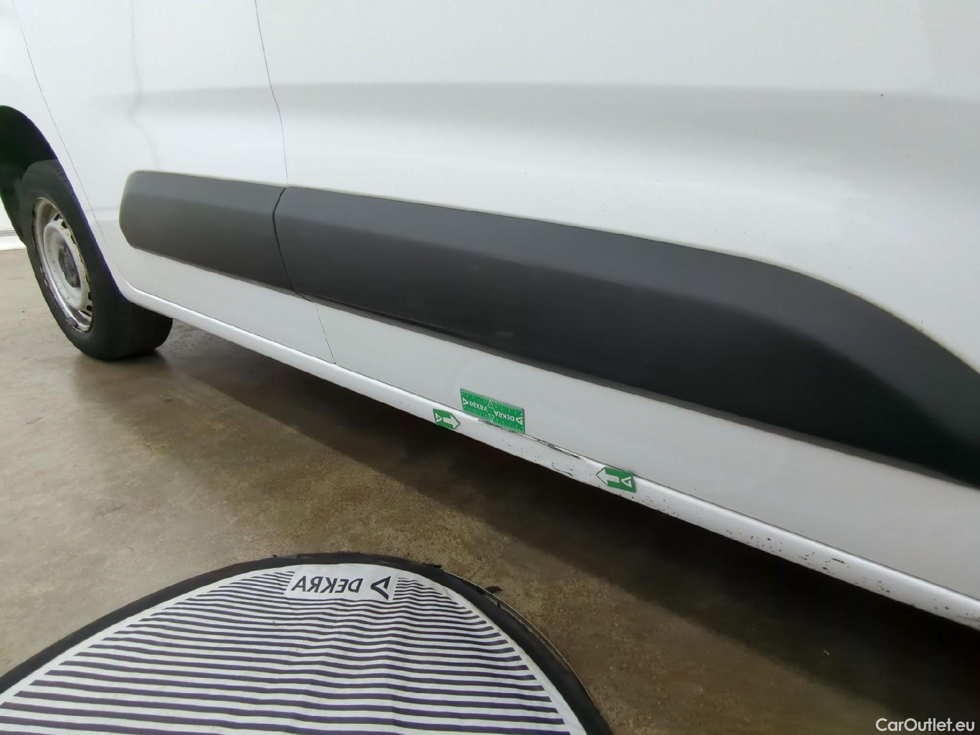  Citroen  Berlingo  Fourgon Club M 650 1.5 BlueHDi 75CV BVM5 E6dT #24