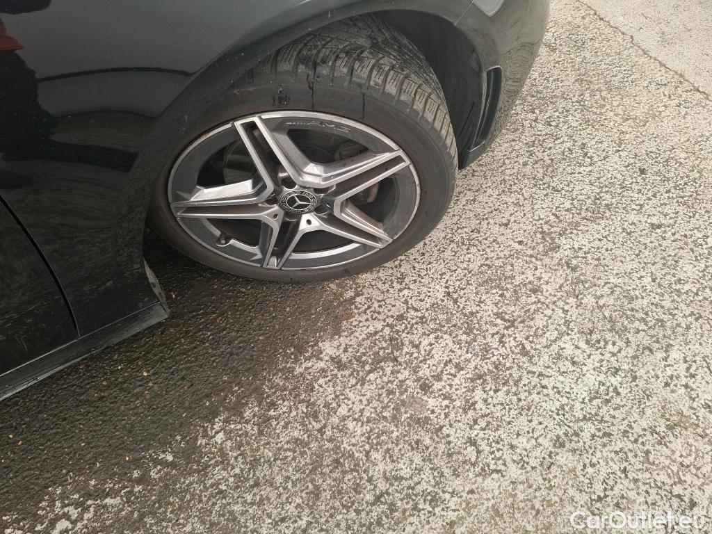  Mercedes  A-Klasse MERCEDES-BENZ Classe A Berline / 2018 / 4P / Berline A 200 d AMG Line 8G-DCT #1