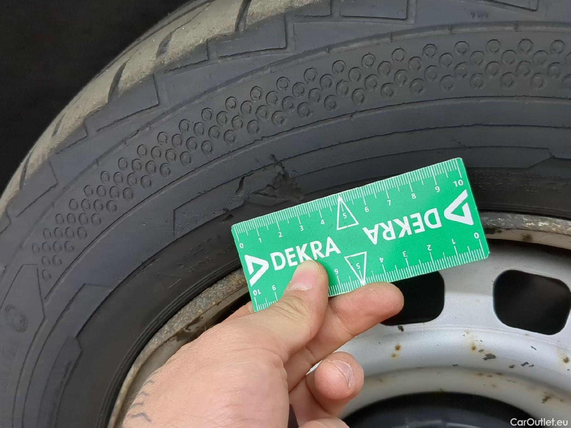  Citroen  Berlingo  Fourgon Club M 650 1.5 BlueHDi 75CV BVM5 E6dT #32