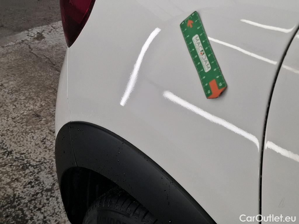  Citroen  C3  Feel Business 1.2 PureTech 80CV BVM5 E6d #2