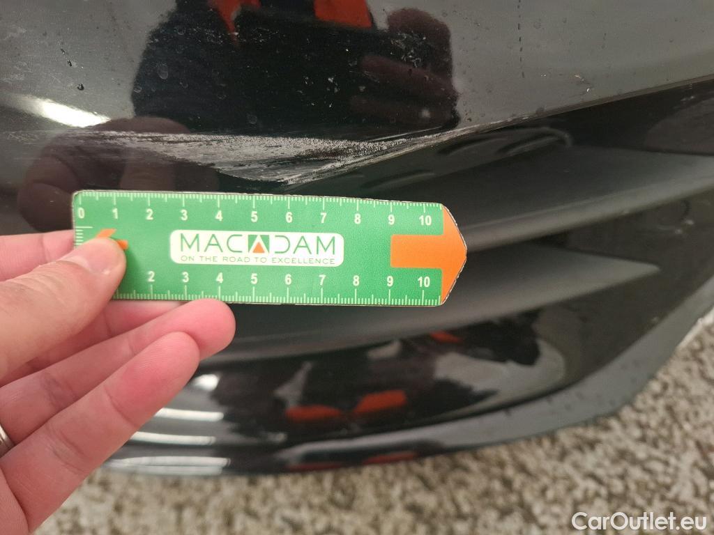  Mercedes  A-Klasse MERCEDES-BENZ Classe A Berline / 2018 / 4P / Berline A 200 d AMG Line 8G-DCT #8