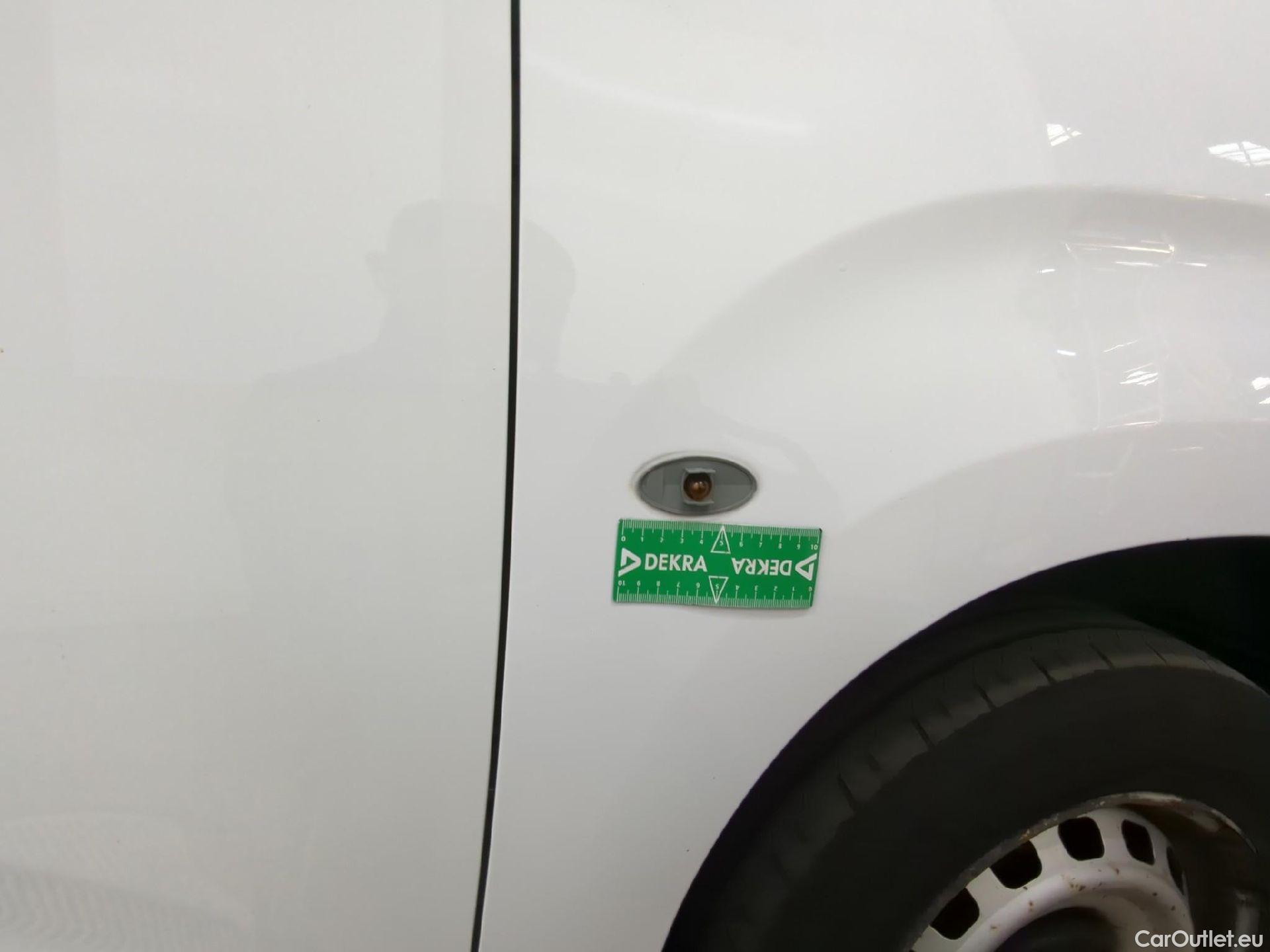  Citroen  Berlingo  Fourgon Club M 650 1.5 BlueHDi 75CV BVM5 E6dT #26