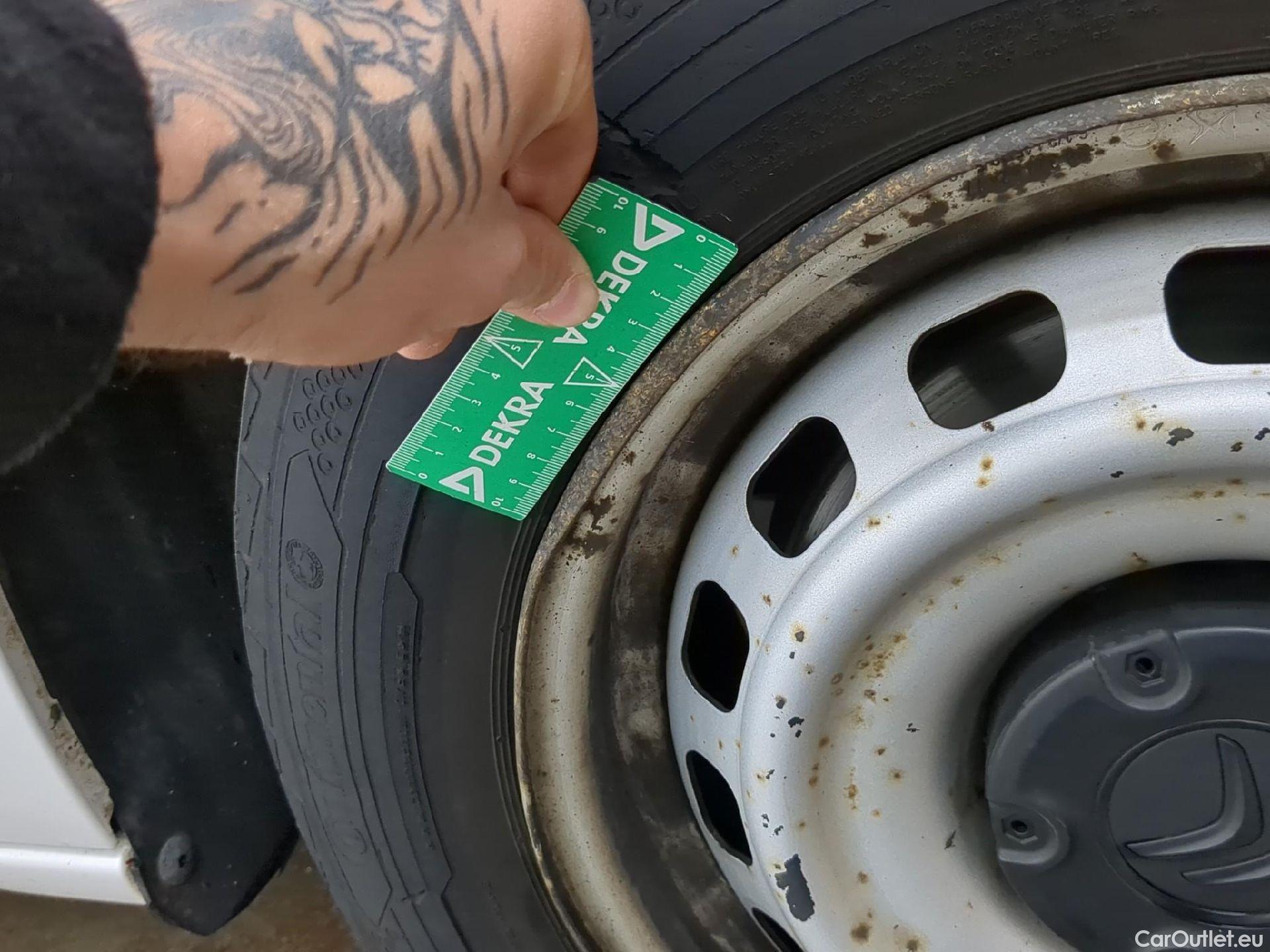  Citroen  Berlingo  Fourgon Club M 650 1.5 BlueHDi 75CV BVM5 E6dT #30