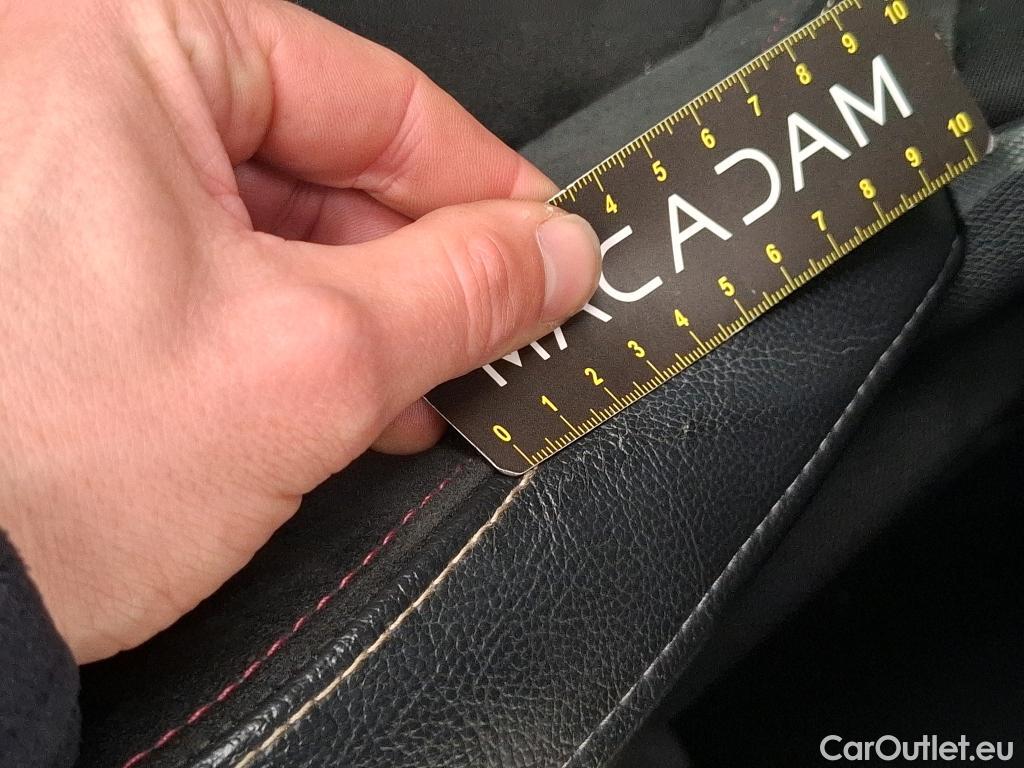  DS  DS7 DS DS 7 Crossback / 2017 / 5P / SUV E-TENSE 225 PERFORMANCE Line + #12