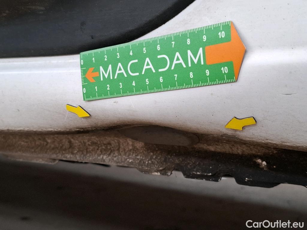  Renault  Kangoo RENAULT  / 2021 / 4P / Fourgonnette GD CONFORT - BLUE DCI 95 #39