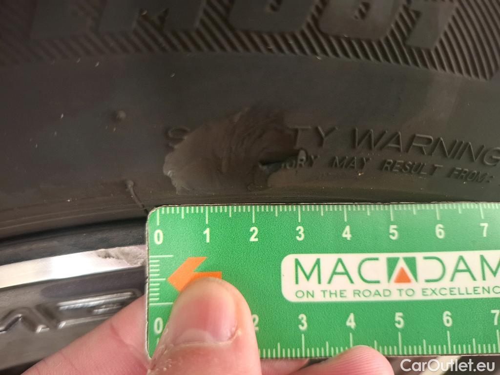  Mercedes  A-Klasse MERCEDES-BENZ Classe A Berline / 2018 / 4P / Berline A 200 d AMG Line 8G-DCT #23