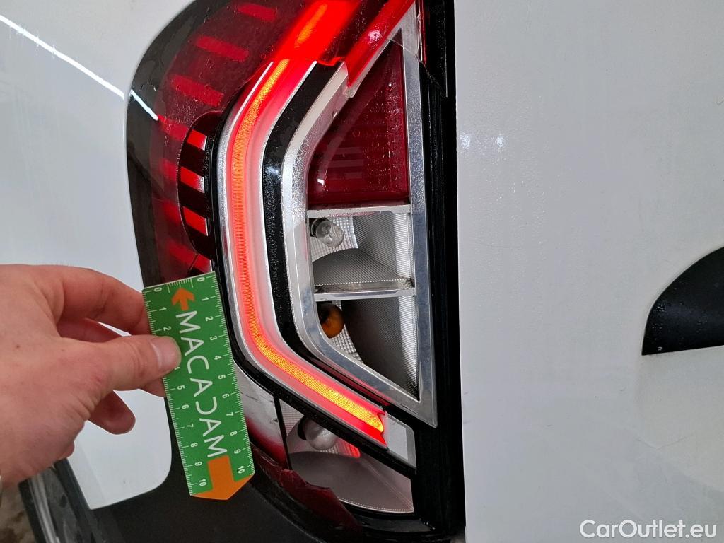  Renault  Kangoo RENAULT  / 2021 / 4P / Fourgonnette GD CONFORT - BLUE DCI 95 #37