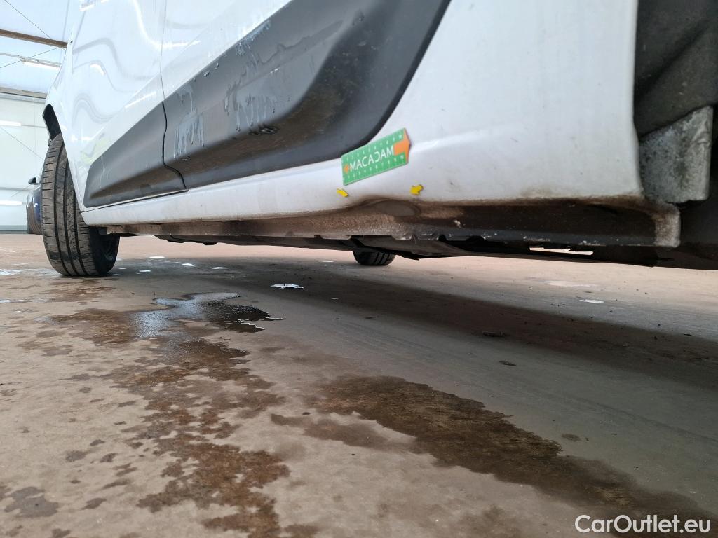  Renault  Kangoo RENAULT  / 2021 / 4P / Fourgonnette GD CONFORT - BLUE DCI 95 #38