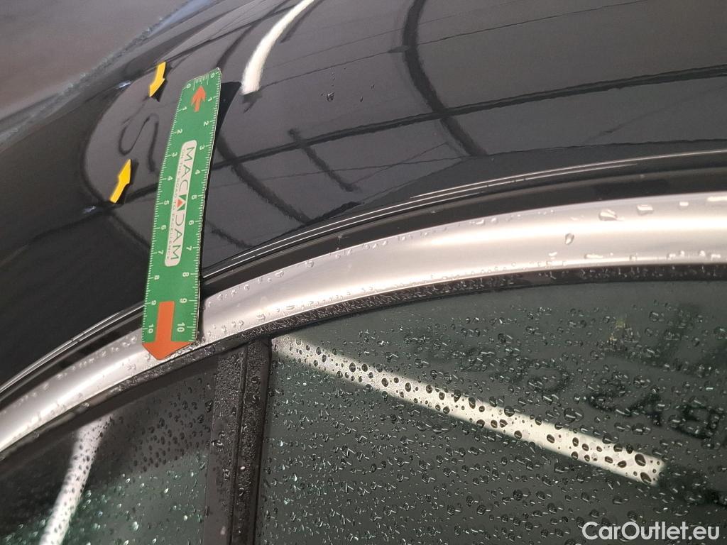  Mercedes  A-Klasse MERCEDES-BENZ Classe A Berline / 2018 / 4P / Berline A 200 d AMG Line 8G-DCT #35