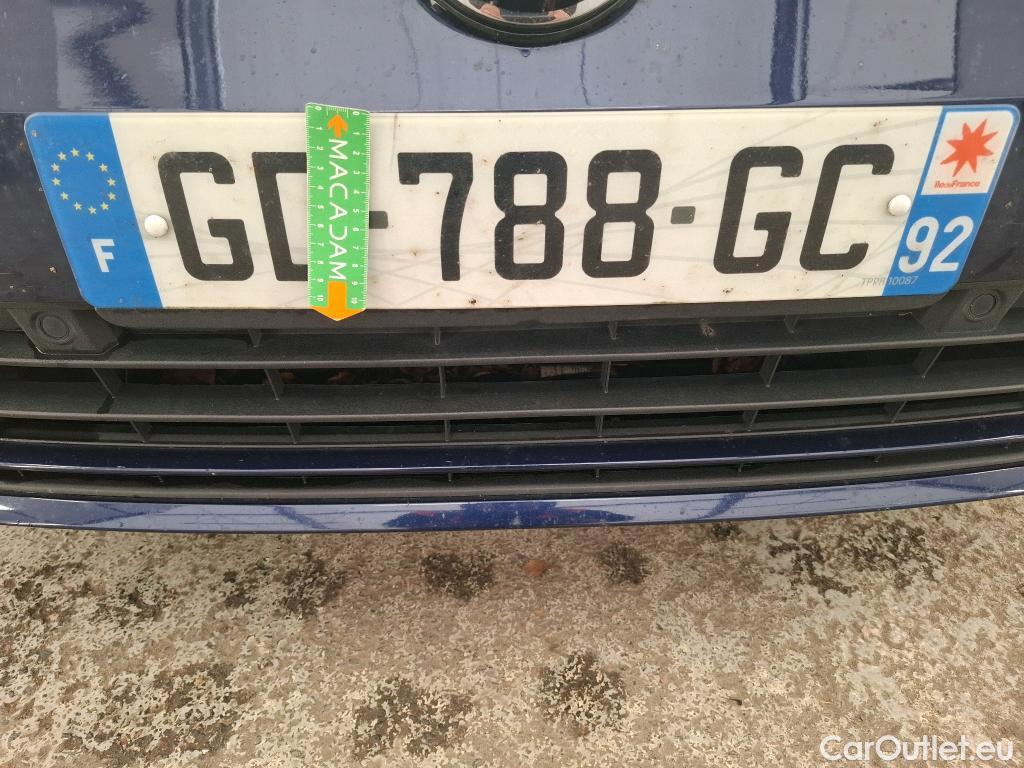  Volkswagen  Golf  VOLKSWAGEN / 2020 / 5P / Berline 2.0 TDI SCR 115 DSG7 Life Busi #73