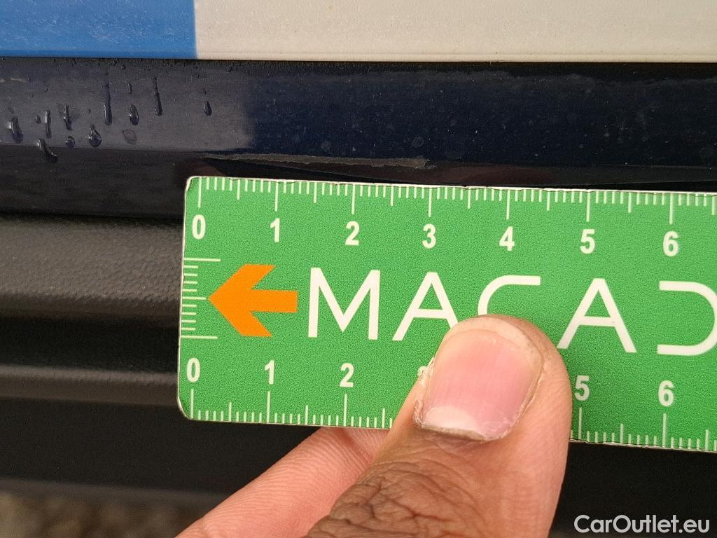  Volkswagen  Golf  VOLKSWAGEN / 2020 / 5P / Berline 2.0 TDI SCR 115 DSG7 Life Busi #38