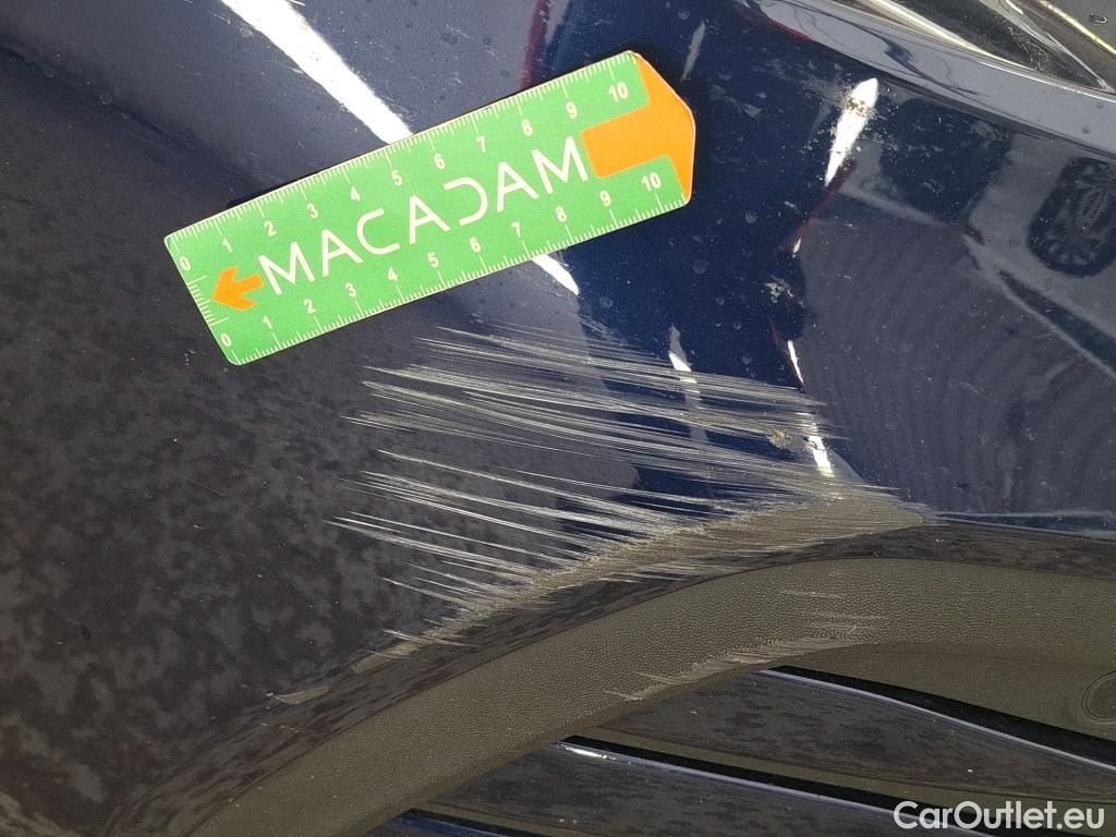  Volkswagen  Golf  VOLKSWAGEN / 2020 / 5P / Berline 2.0 TDI SCR 115 DSG7 Life Busi #40