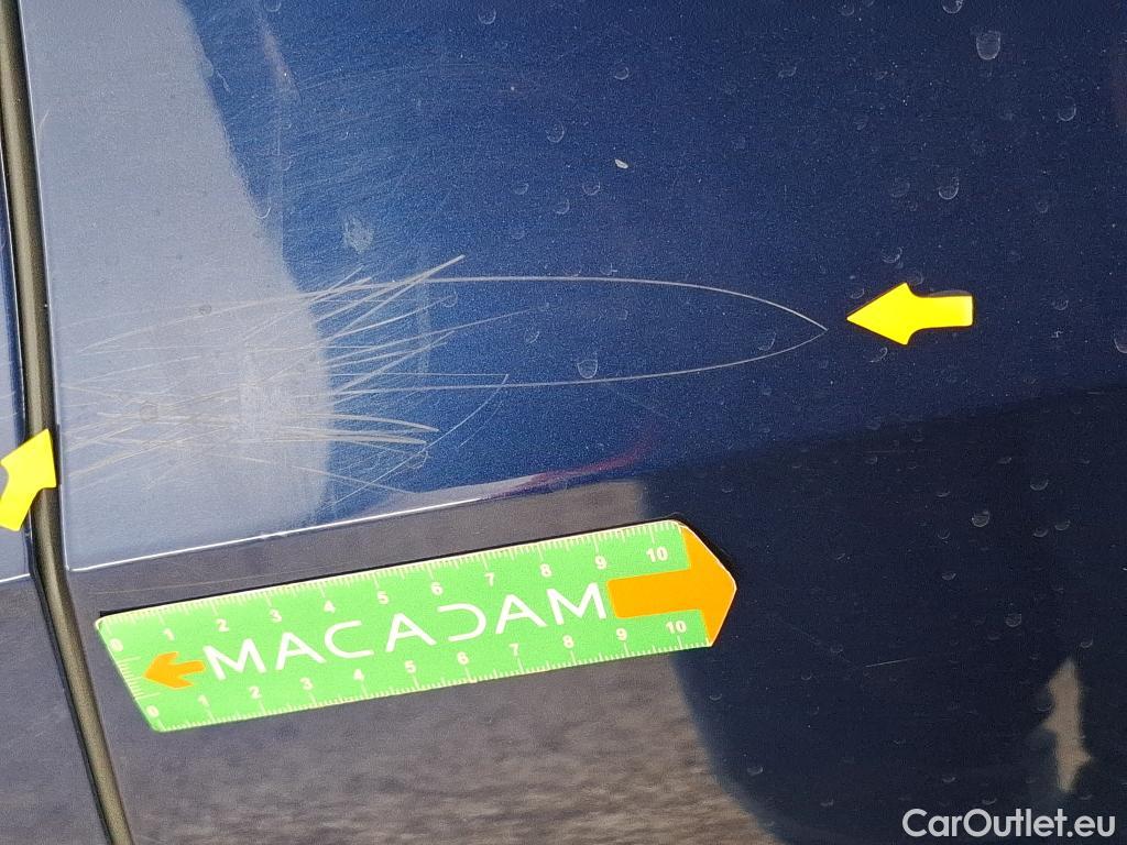  Volkswagen  Golf  VOLKSWAGEN / 2020 / 5P / Berline 2.0 TDI SCR 115 DSG7 Life Busi #19