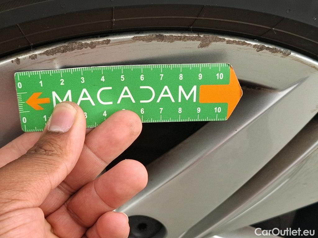  Volkswagen  Golf  VOLKSWAGEN / 2020 / 5P / Berline 2.0 TDI SCR 115 DSG7 Life Busi #54