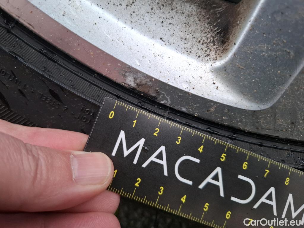  Volkswagen  Golf  VII Berline Confortline Business BMT 1.6 TDI 115CV BVM5 E6dT #64