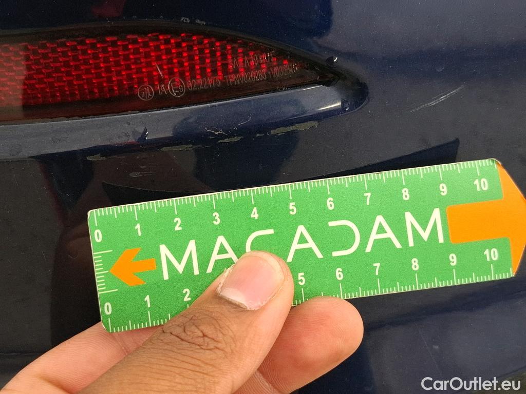  Volkswagen  Golf  VOLKSWAGEN / 2020 / 5P / Berline 2.0 TDI SCR 115 DSG7 Life Busi #36