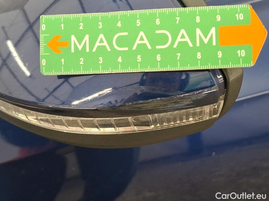  Volkswagen  Golf  VOLKSWAGEN / 2020 / 5P / Berline 2.0 TDI SCR 115 DSG7 Life Busi #72