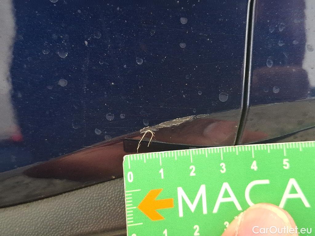  Volkswagen  Golf  VOLKSWAGEN / 2020 / 5P / Berline 2.0 TDI SCR 115 DSG7 Life Busi #37