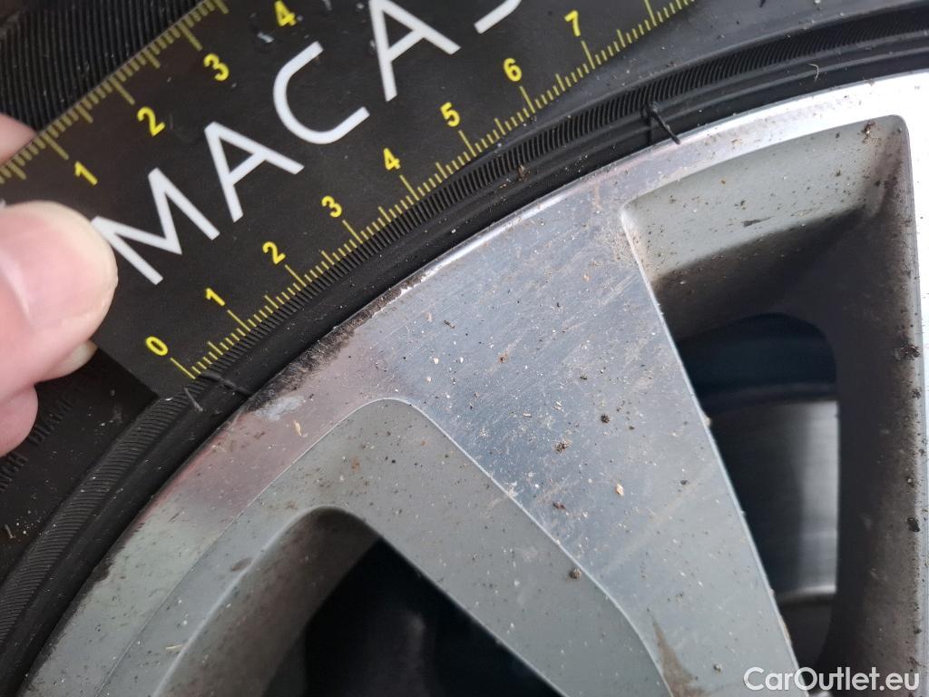  Volkswagen  Golf  VII Berline Confortline Business BMT 1.6 TDI 115CV BVM5 E6dT #55