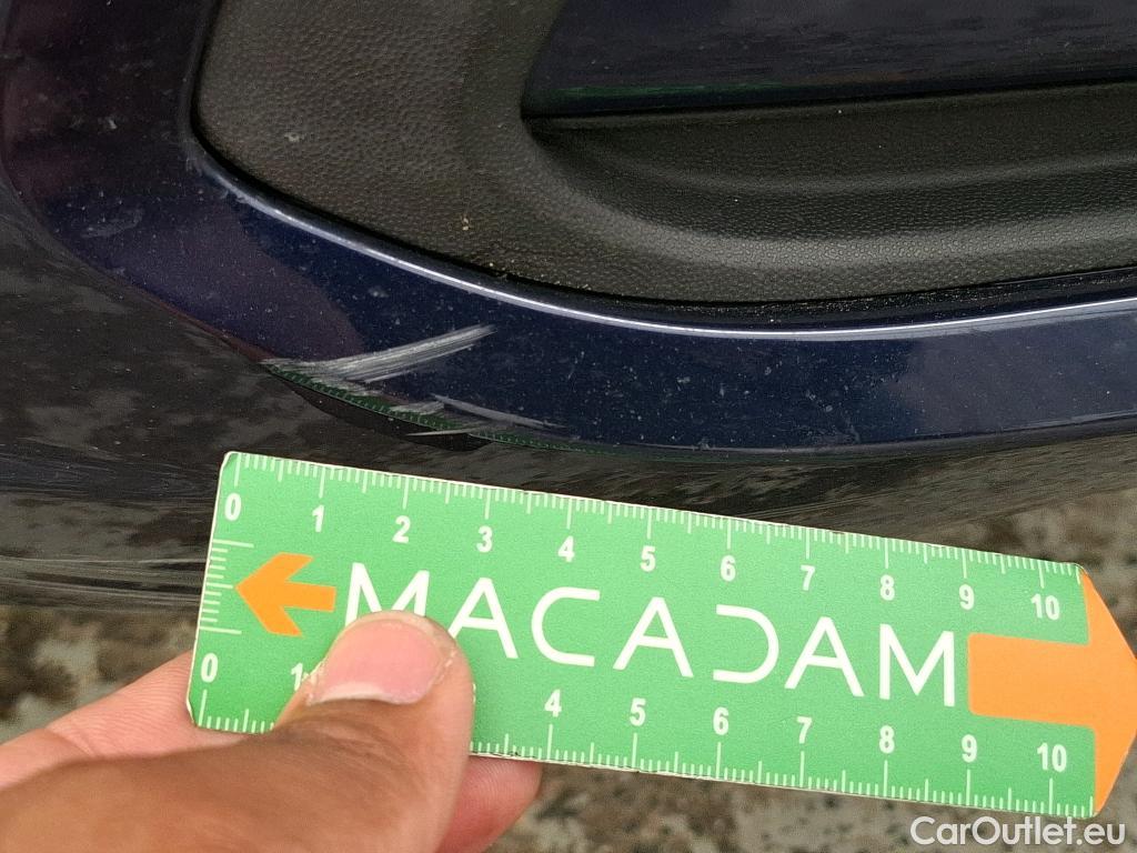  Volkswagen  Golf  VOLKSWAGEN / 2020 / 5P / Berline 2.0 TDI SCR 115 DSG7 Life Busi #41