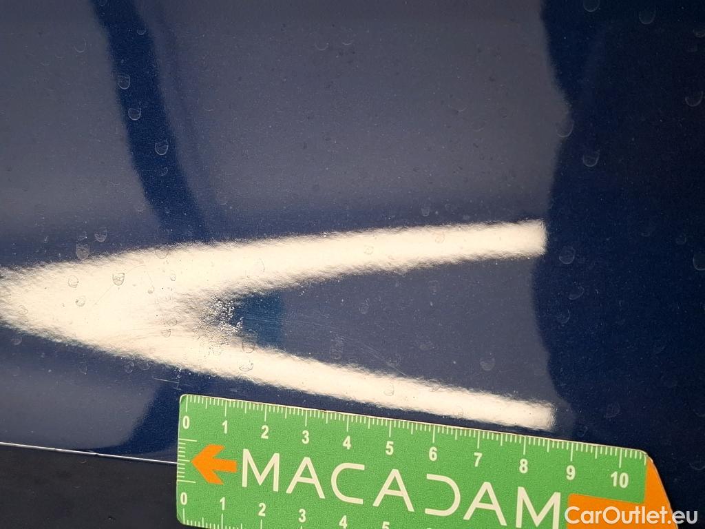  Volkswagen  Golf  VOLKSWAGEN / 2020 / 5P / Berline 2.0 TDI SCR 115 DSG7 Life Busi #17