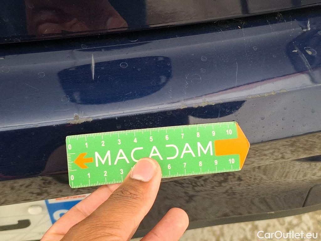  Volkswagen  Golf  VOLKSWAGEN / 2020 / 5P / Berline 2.0 TDI SCR 115 DSG7 Life Busi #32