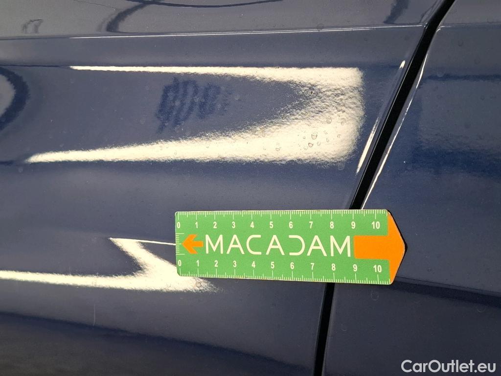  Volkswagen  Golf  VOLKSWAGEN / 2020 / 5P / Berline 2.0 TDI SCR 115 DSG7 Life Busi #23