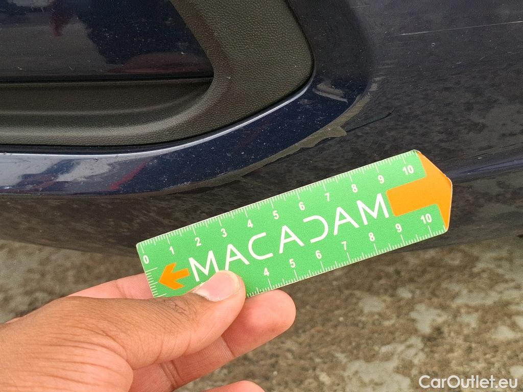  Volkswagen  Golf  VOLKSWAGEN / 2020 / 5P / Berline 2.0 TDI SCR 115 DSG7 Life Busi #44