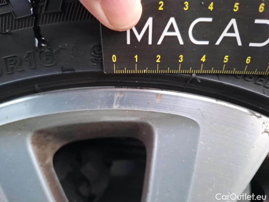  Volkswagen  Golf  VII Berline Confortline Business BMT 1.6 TDI 115CV BVM5 E6dT #66