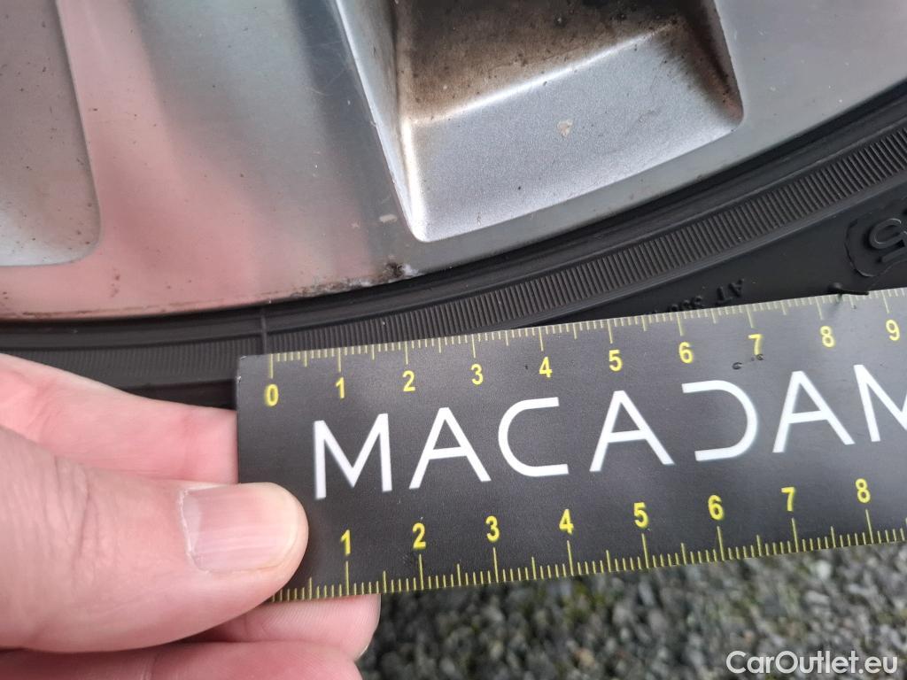  Volkswagen  Golf  VII Berline Confortline Business BMT 1.6 TDI 115CV BVM5 E6dT #75