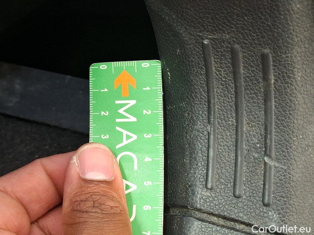  Volkswagen  Golf  VOLKSWAGEN / 2020 / 5P / Berline 2.0 TDI SCR 115 DSG7 Life Busi #89