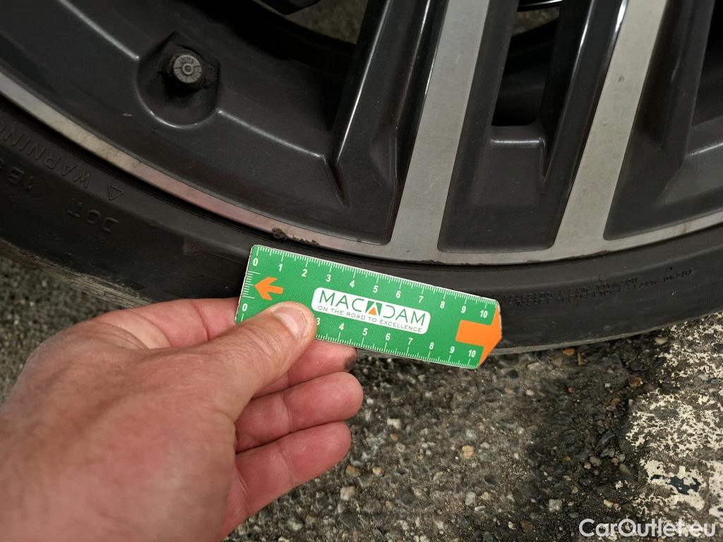  Bmw  Serie 1 BMW Série 1 / 2019 / 5P / Berline 1.5 116D DKG7 Business Design #11