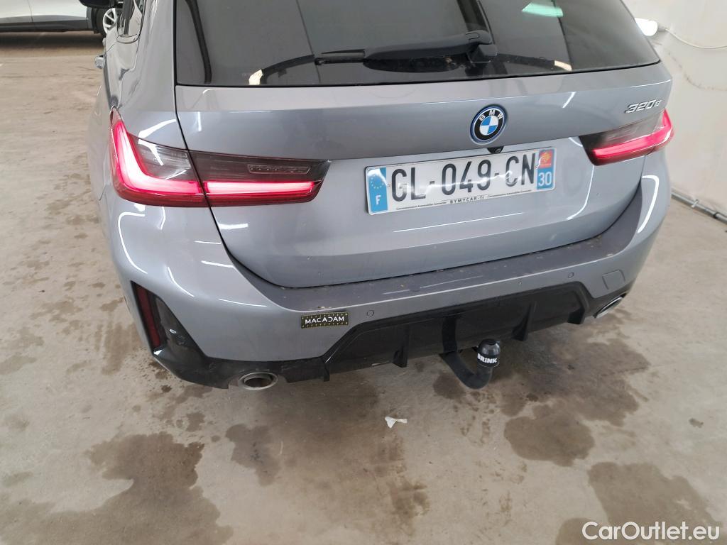  Bmw  Serie 3 BMW Série 3 Touring / 2022 / 5P / Break 320e 204ch M Sport BVA8 Hybride LOT BMW #1