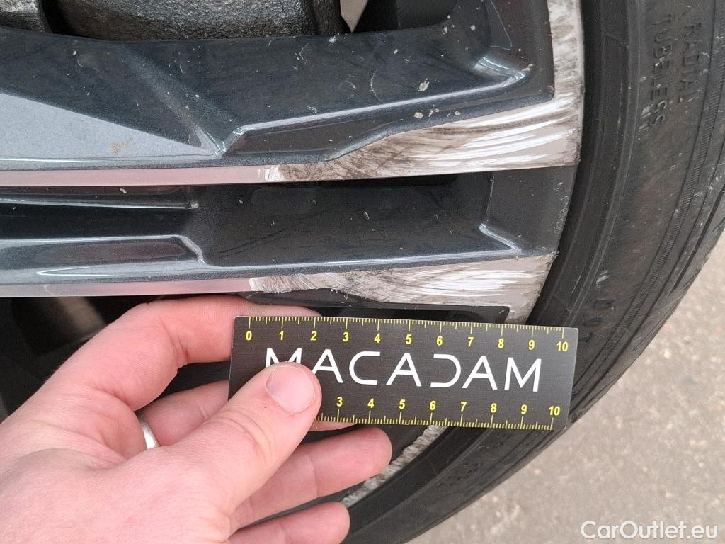  Bmw  Serie 1 Série 1 Berline 120 d xDrive M Sport 2.0 190CV BVA8 E6d #28