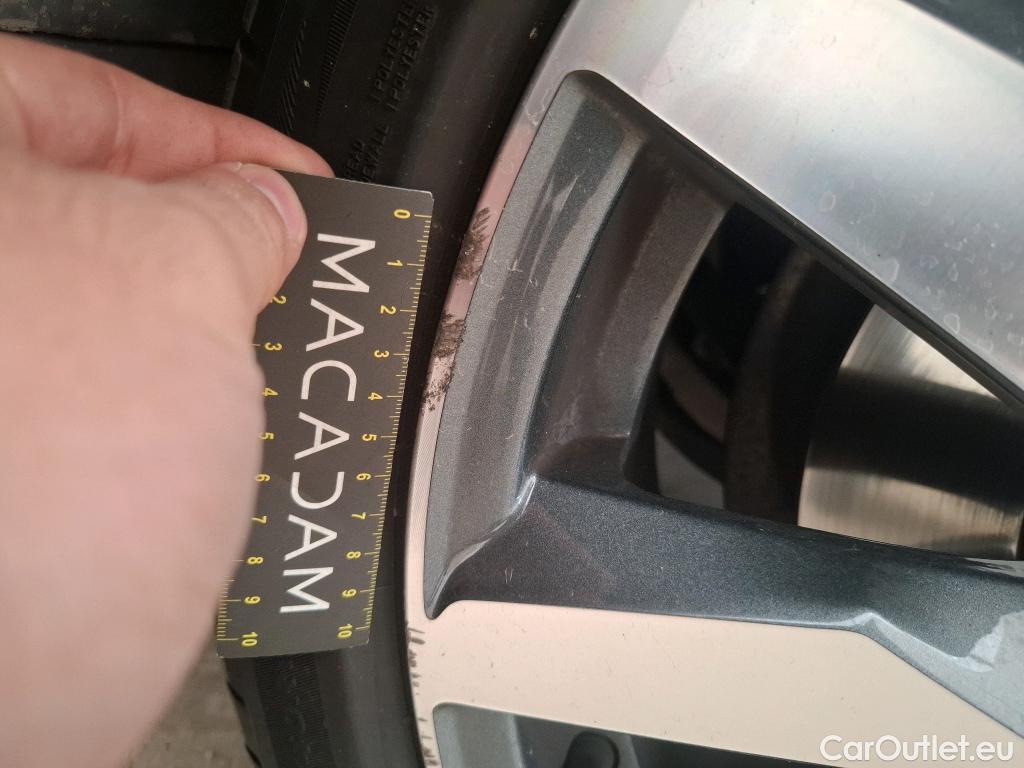  Audi  A4 AUDI  Avant / 2019 / 5P / Break 40 TFSI ultra 204 S tronic Avus #21