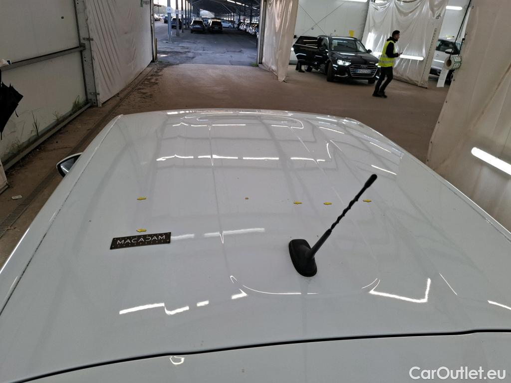  Citroen  C3  Shine Pack 1.2 PureTech 110CV BVA6 6E #1