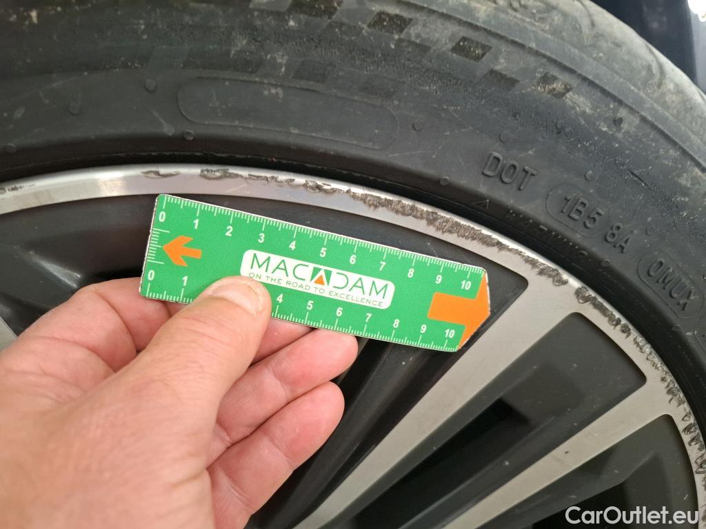  Bmw  Serie 1 BMW Série 1 / 2019 / 5P / Berline 1.5 116D DKG7 Business Design #21