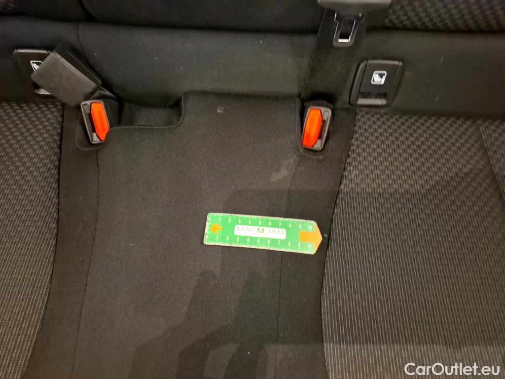  Bmw  Serie 1 BMW Série 1 / 2019 / 5P / Berline 1.5 116D DKG7 Business Design #27