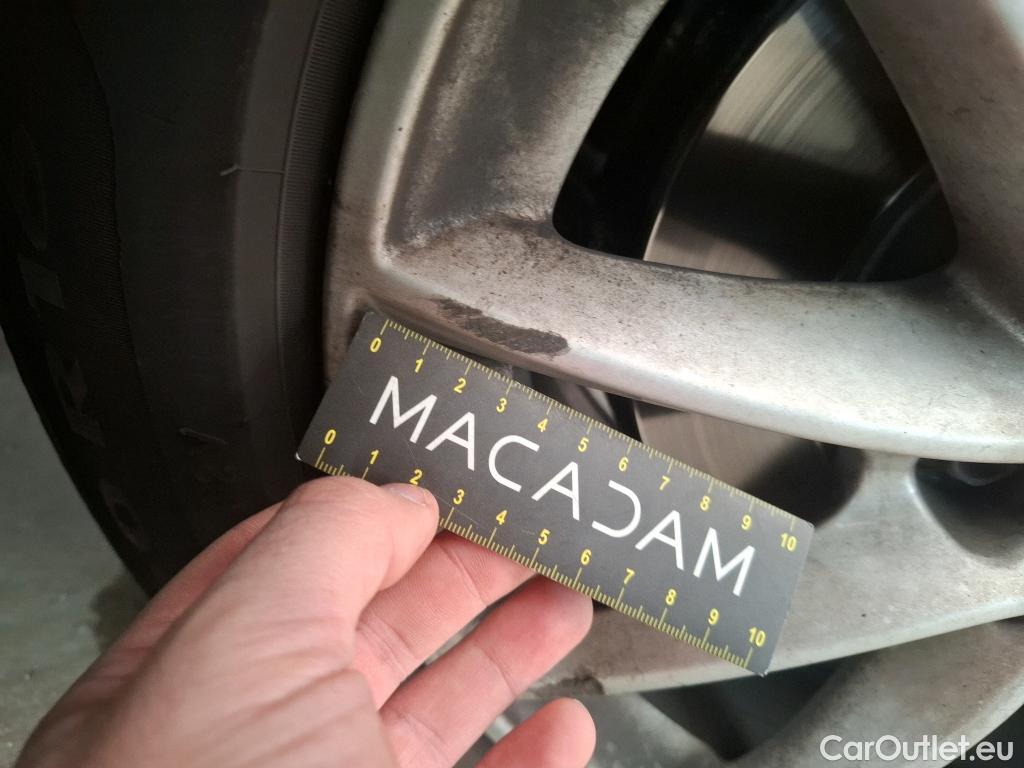  Bmw  Serie 2 Série 2 Active Tourer 216d Lounge 1.5 115CV BVA7 E6d #29