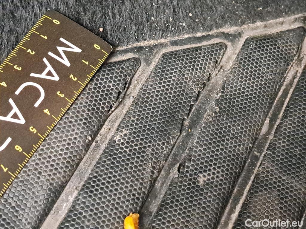  Opel   Grandland X Grandland X Business Elegance 1.5 130CV BVA8 E6d #24