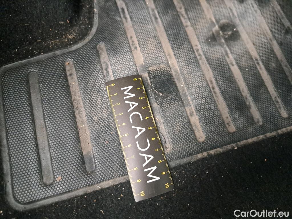  Peugeot  2008  Allure Business 1.5 HDi 110CV BVM6 E6d #13