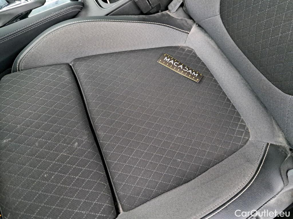  Opel   Grandland X Grandland X Business Elegance 1.5 130CV BVA8 E6d #31