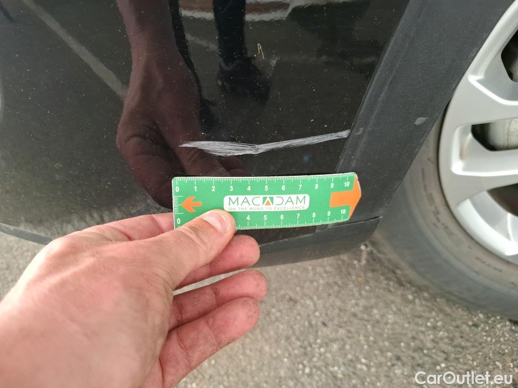  Ford  Kuga FORD  / 2019 / 5P / SUV 2.5 190 hybrid Flexifuel Pshift Titanium #4