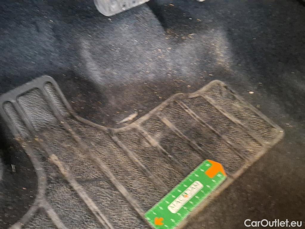  Renault  Captur RENAULT  / 2019 / 5P / SUV Business E-Tech hybride rechargeable 160 #12