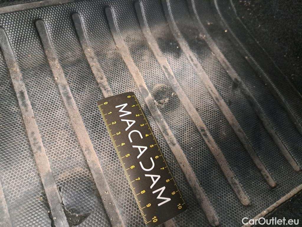  Peugeot  2008  Allure Business 1.5 HDi 110CV BVM6 E6d #14