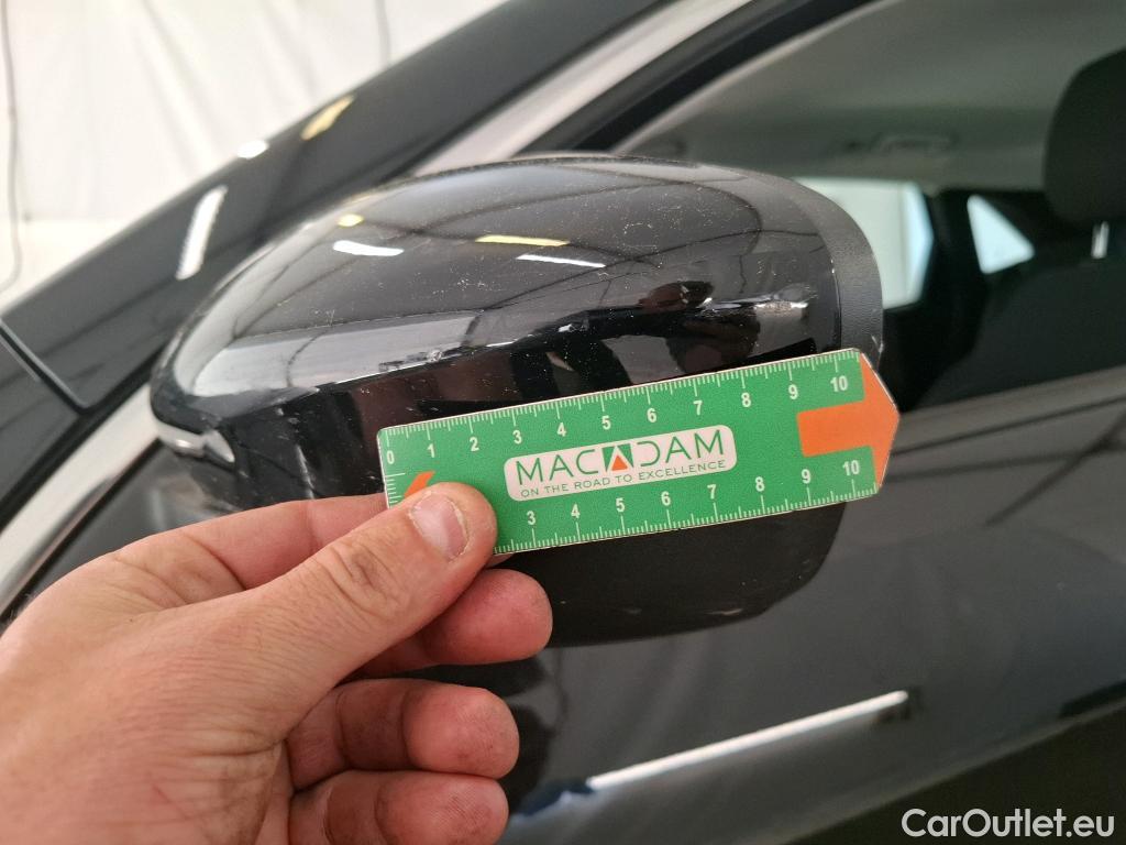  Ford  Kuga FORD  / 2019 / 5P / SUV 2.5 190 hybrid Flexifuel Pshift Titanium #51