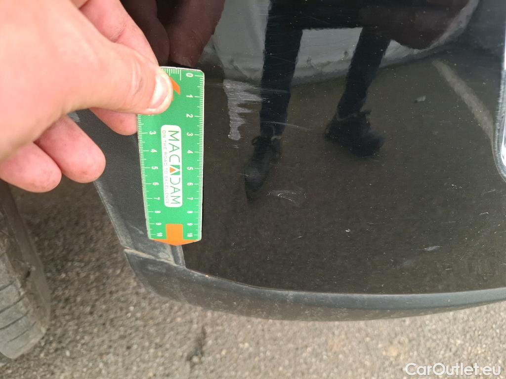  Ford  Kuga FORD  / 2019 / 5P / SUV 2.5 190 hybrid Flexifuel Pshift Titanium #3