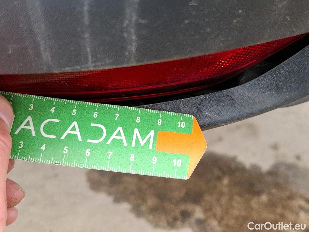  Renault  Arkana RENAULT  / 2021 / 5P / SUV R.S. Line TCe 160 EDC FAP - 21B #4