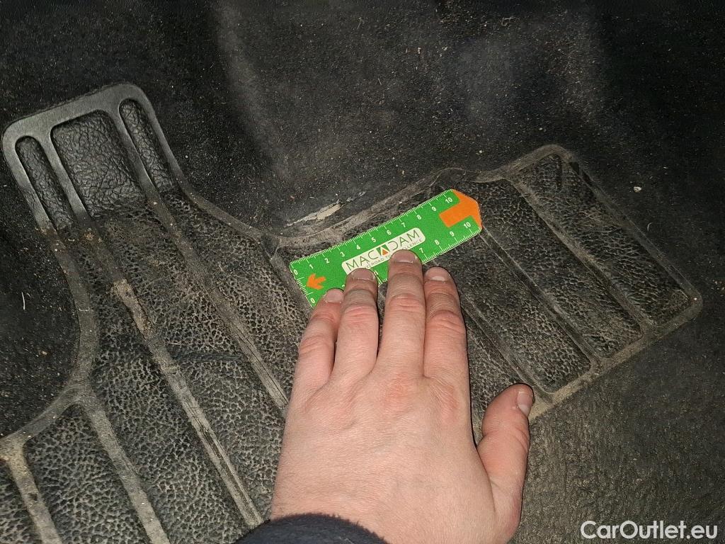  Renault  Captur RENAULT  / 2019 / 5P / SUV Business E-Tech hybride rechargeable 160 #13